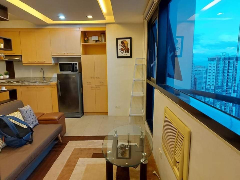 Family Staycation With Pool Manila Exterior photo