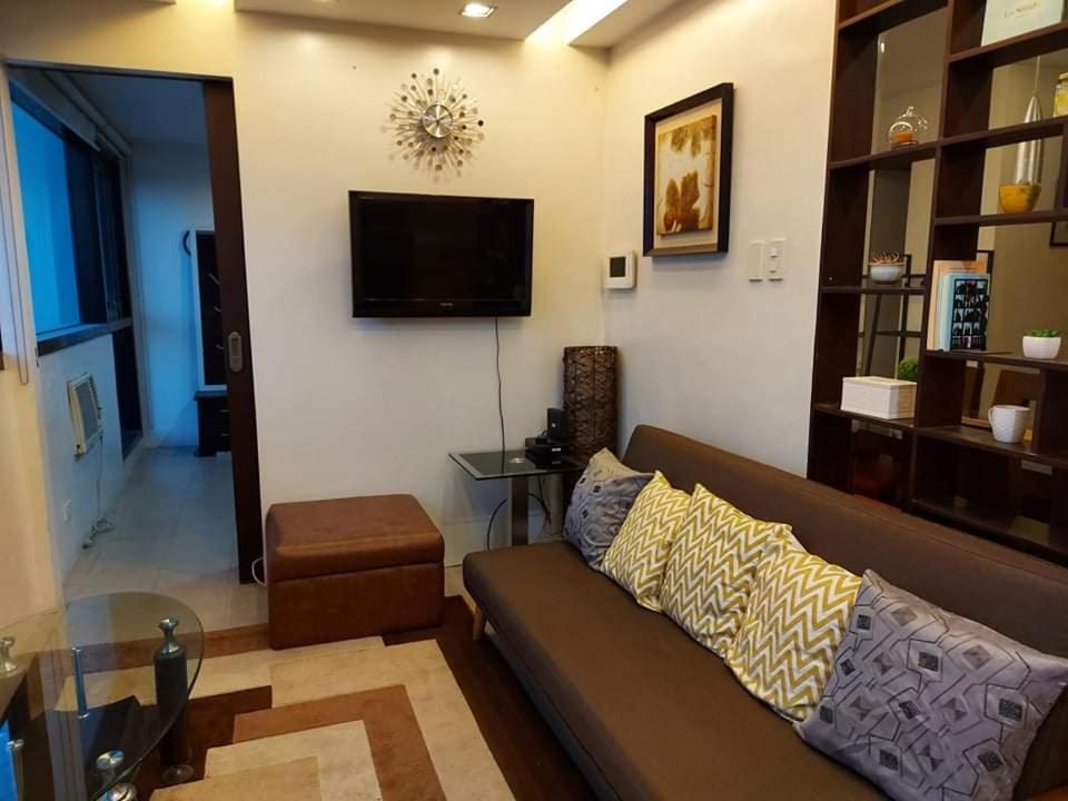 Family Staycation With Pool Manila Exterior photo